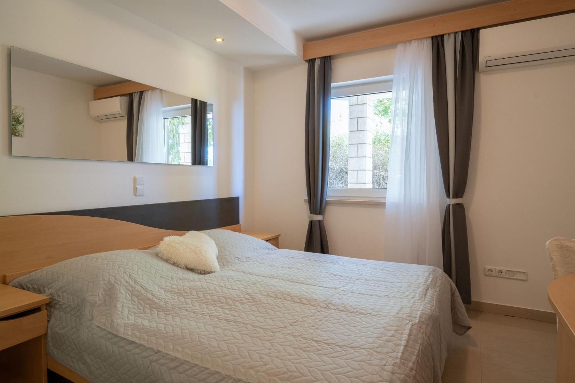 Apartmani Marelic - Sun Beach Завалатица Экстерьер фото